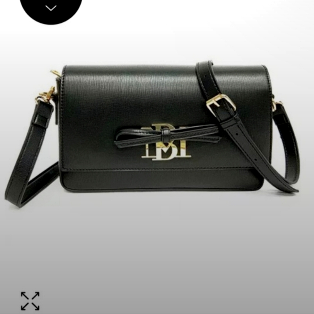 Badgley Mischka NWT Black and Gold Crossbody Bag with Flap Closure